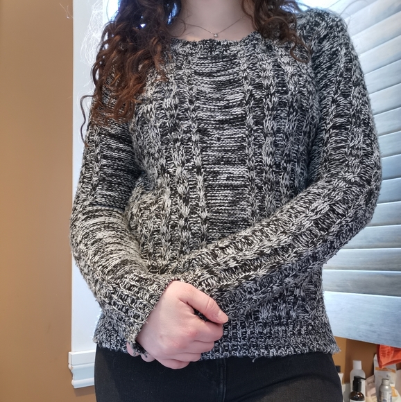 Sweater - Picture 5 of 5